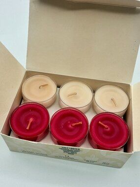 NEW Partylite Box of 12 Tealights Peppermint Bark Vanilla Red White V40196